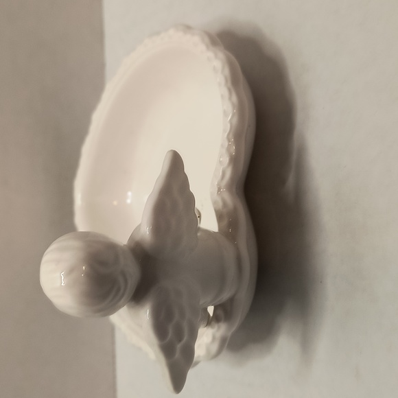 b97 Vintage ceramic Angle soap dish 5x5x3 inch - Picture 3 of 3